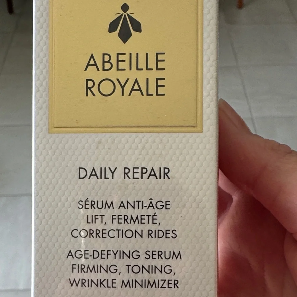 Guerlain Abeille Royale Daily Repair Serum NWT
